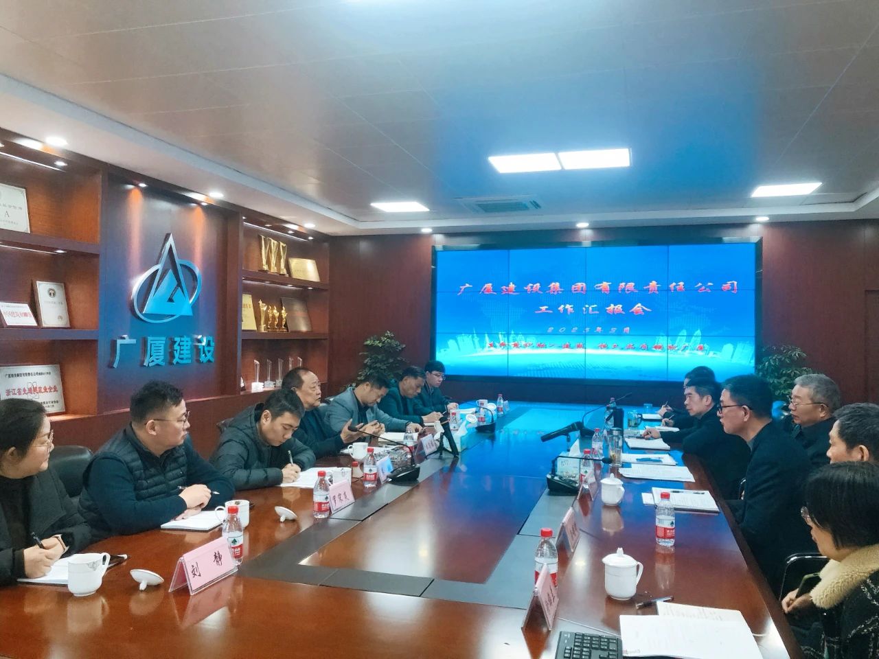 1742541978487862irgR.jpg ecc7c8fc269e8e7452434b4a067bd7fc.jpg