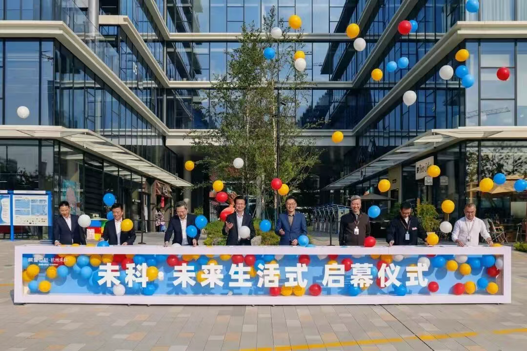 17618048555395608Fpo.png a46a8b46b2683f35391672176a992714.png